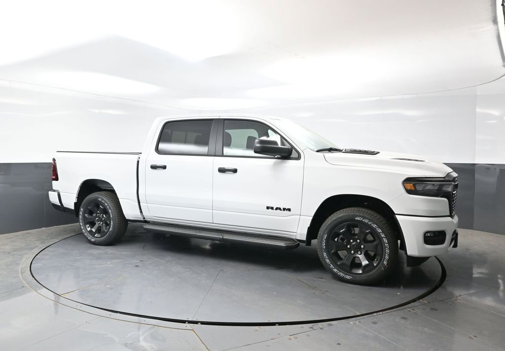 New 2026 RAM 1500 Express AWD/4WD image 3