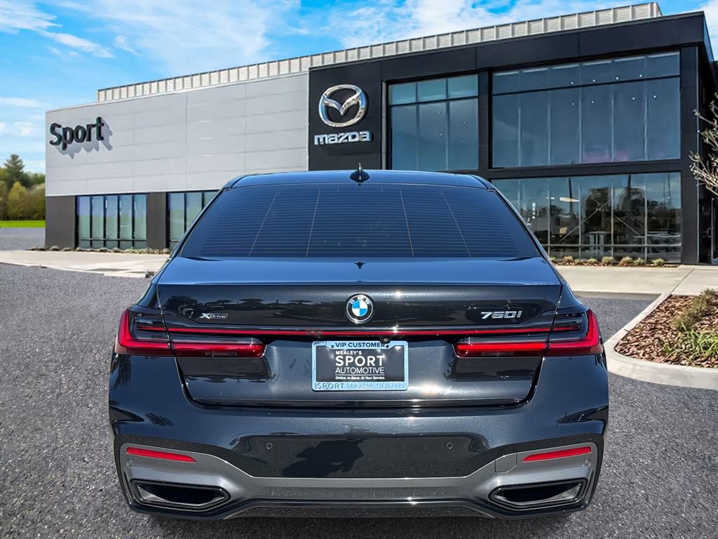 Used 2022 BMW 750i xDrive w/ Executive Package image 4