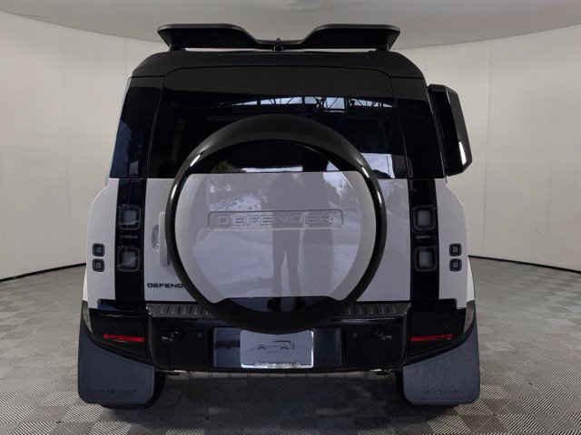 New 2026 Land Rover Defender 110 X-Dynamic SE AWD/4WD image 7
