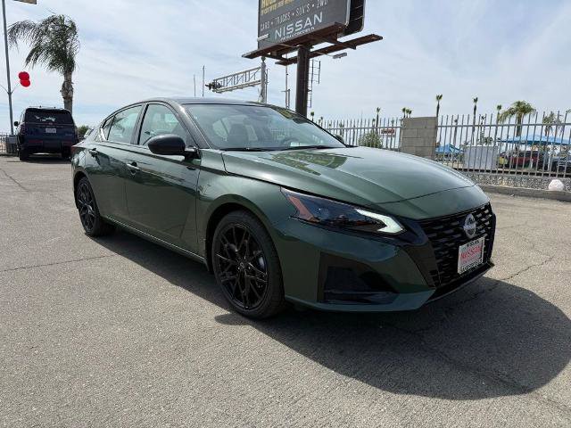 New 2026 Nissan Altima 2.5 SR w/ SR Midnight Edition Package