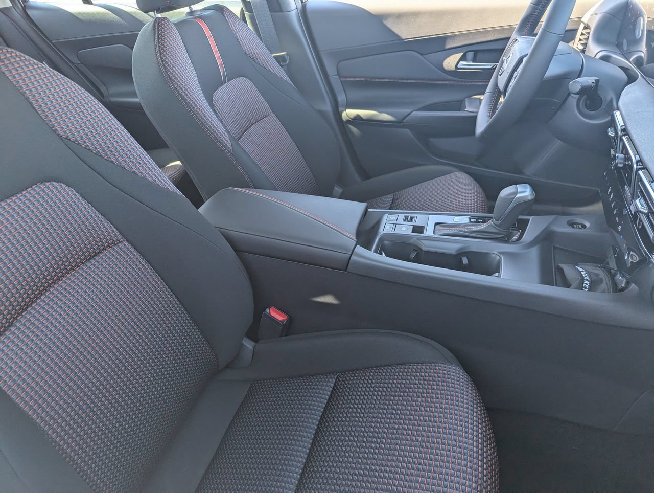 New 2027 Nissan Sentra SR w/ SR All Weather Package FWD image 30