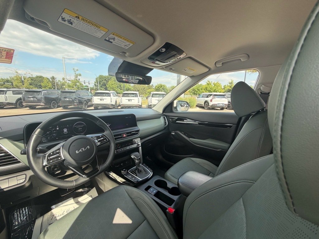 Used 2024 Kia Seltos SX AWD/4WD image 8