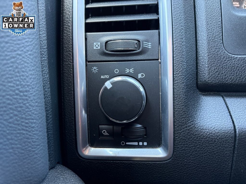 Used 2024 RAM 1500 Classic SLT AWD/4WD image 30