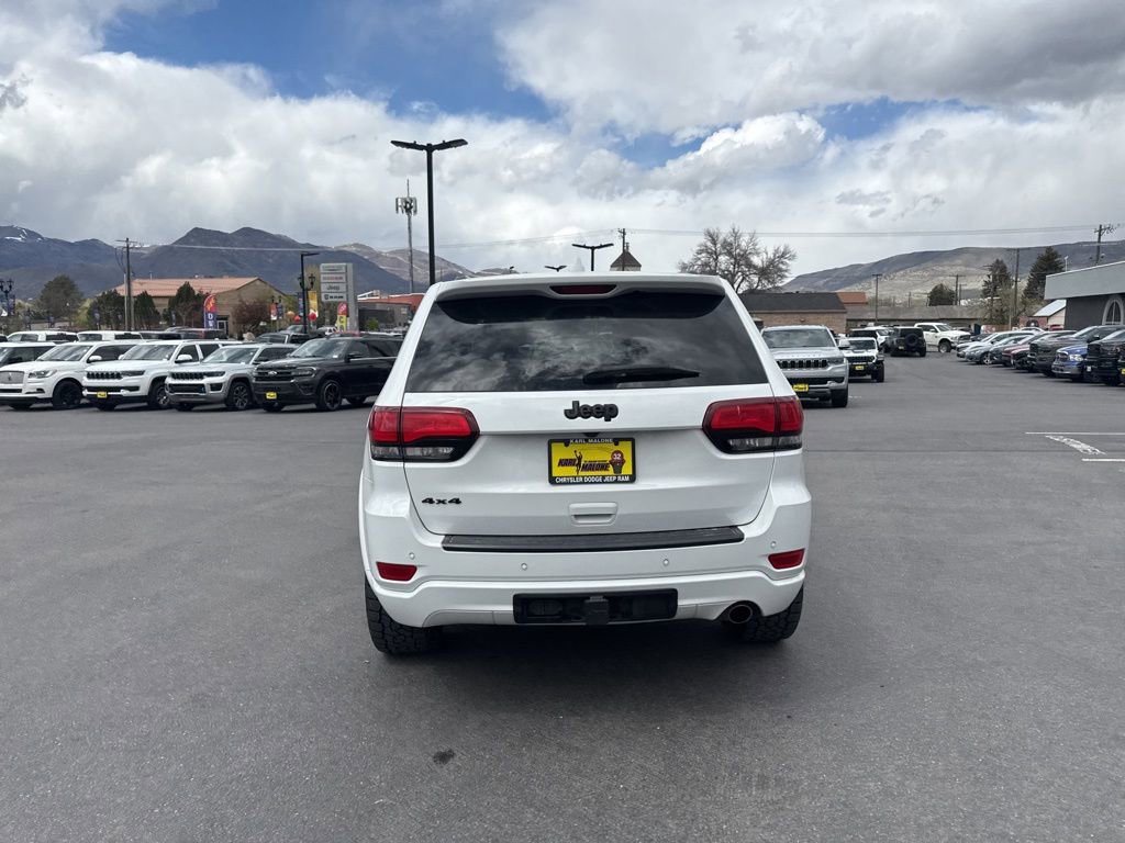 Used 2020 Jeep Grand Cherokee Altitude AWD/4WD image 6