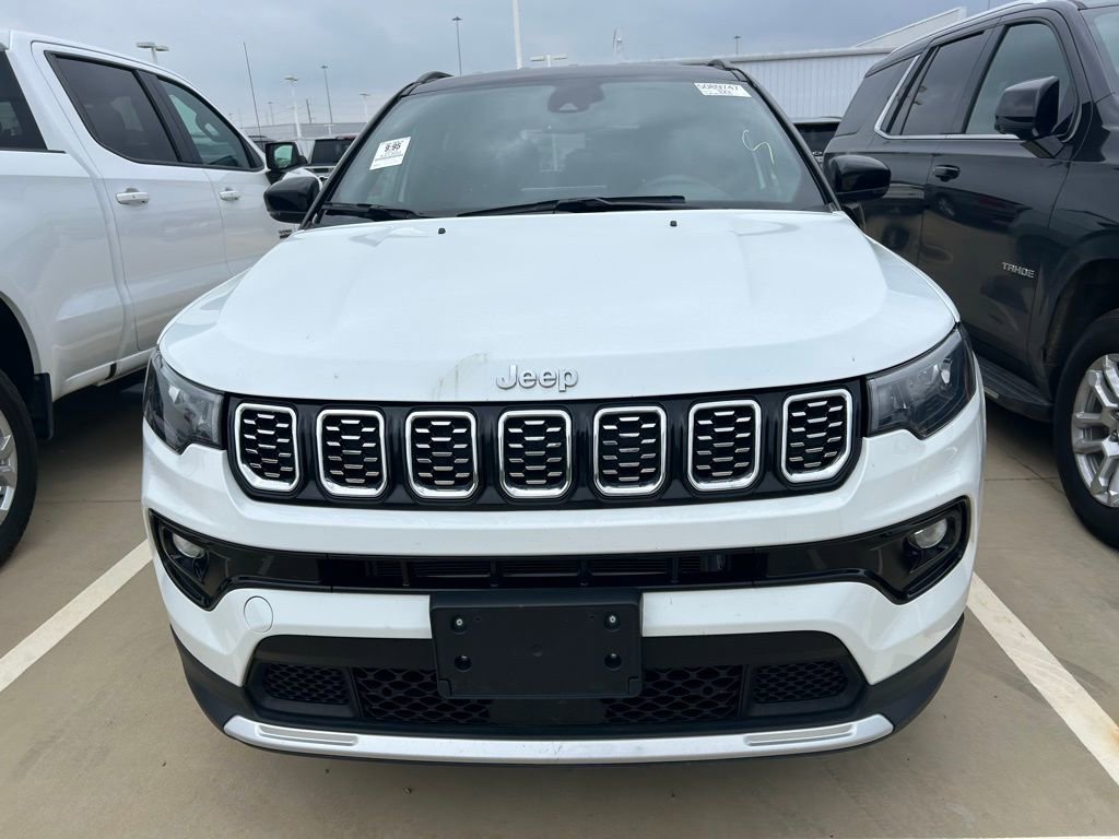 Used 2025 Jeep Compass Limited AWD/4WD image 15