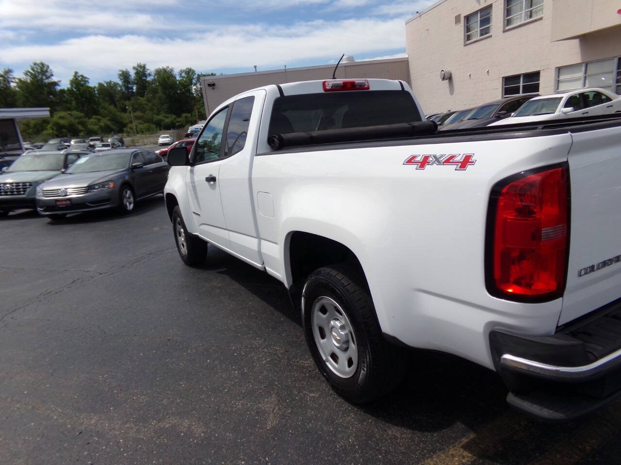 Used 2017 Chevrolet Colorado W/T w/ WT Convenience Package AWD/4WD image 32