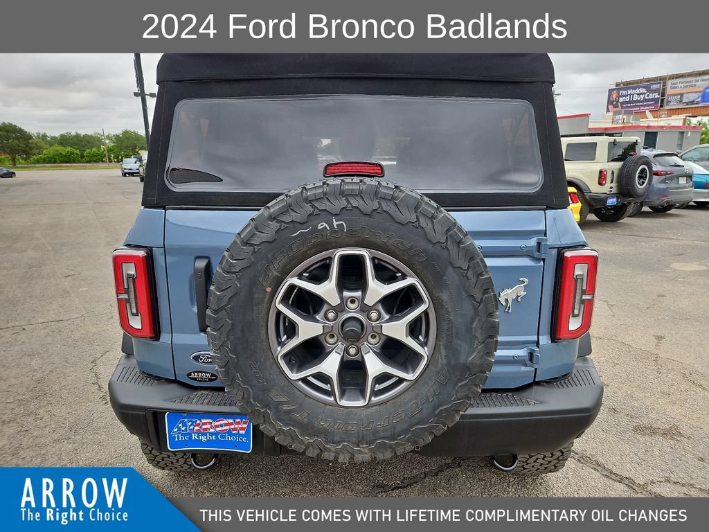 Used 2024 Ford Bronco Badlands AWD/4WD image 11