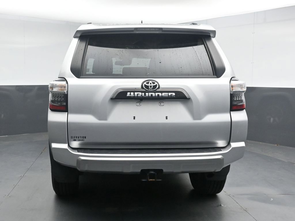 Used 2024 Toyota 4Runner TRD Off-Road AWD/4WD image 7