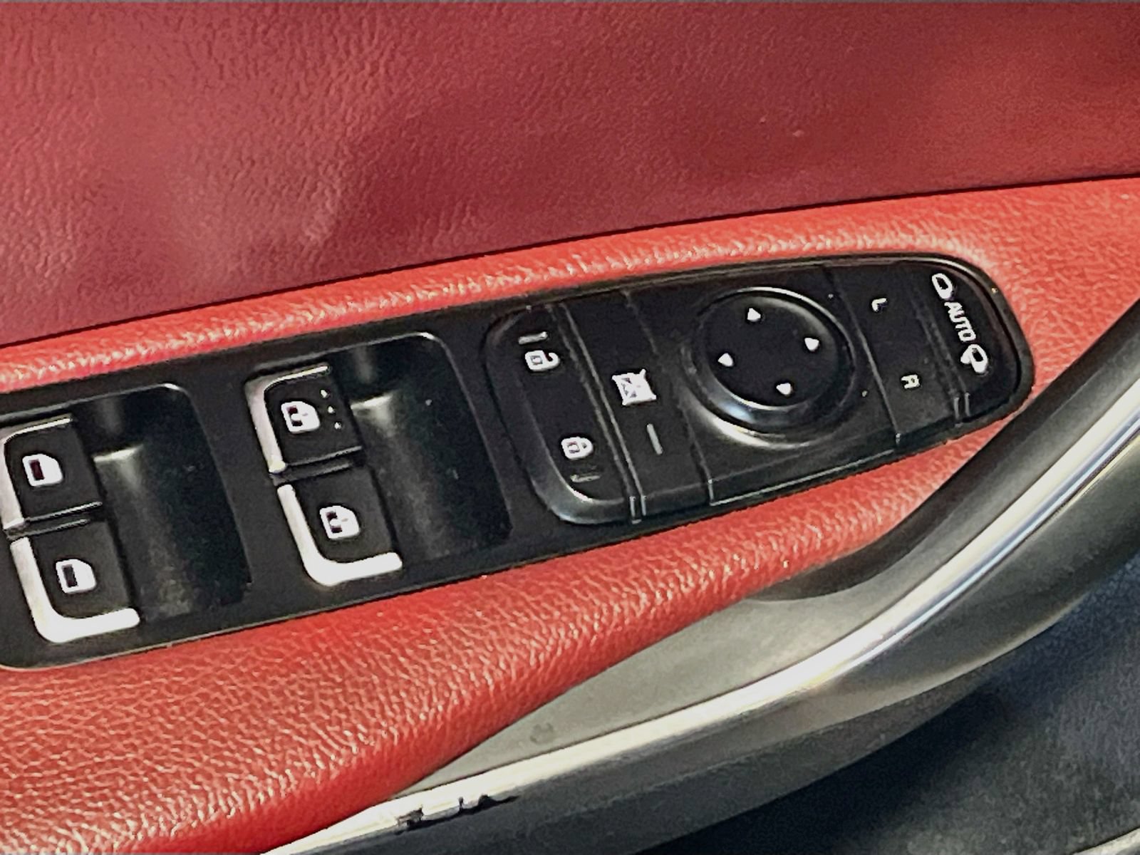 Used 2022 Kia Stinger GT1 w/ Red Interior Color Package AWD/4WD image 18