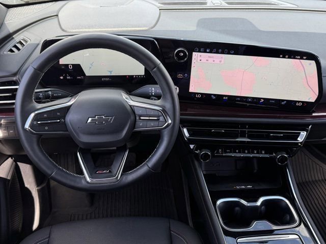 Used 2025 Chevrolet Traverse Z71 w/ Driver Confidence Package image 12