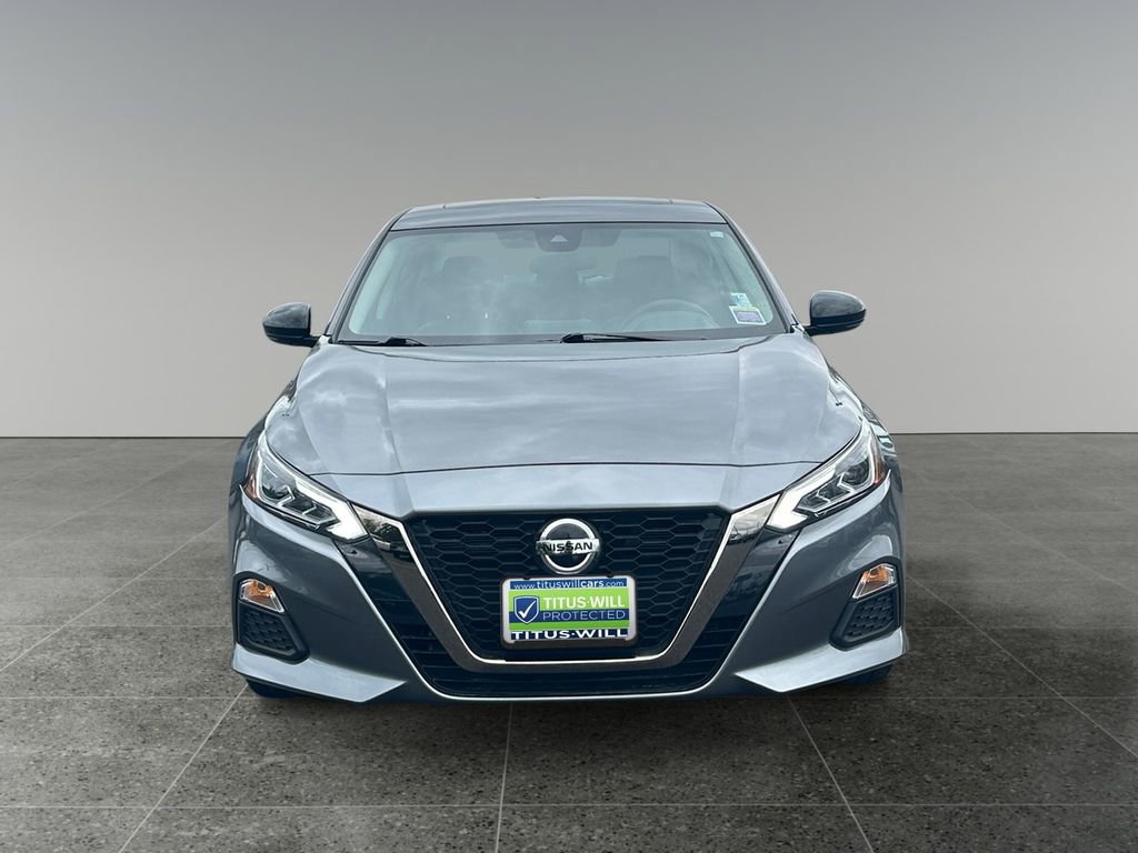 Used 2021 Nissan Altima 2.5 SR w/ SR Premium Package AWD/4WD image 2