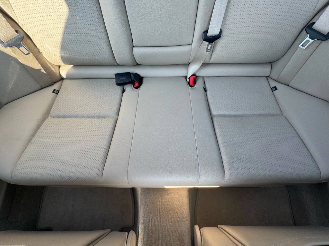 Used 2012 Mercedes-Benz C 300 4MATIC Sedan image 35