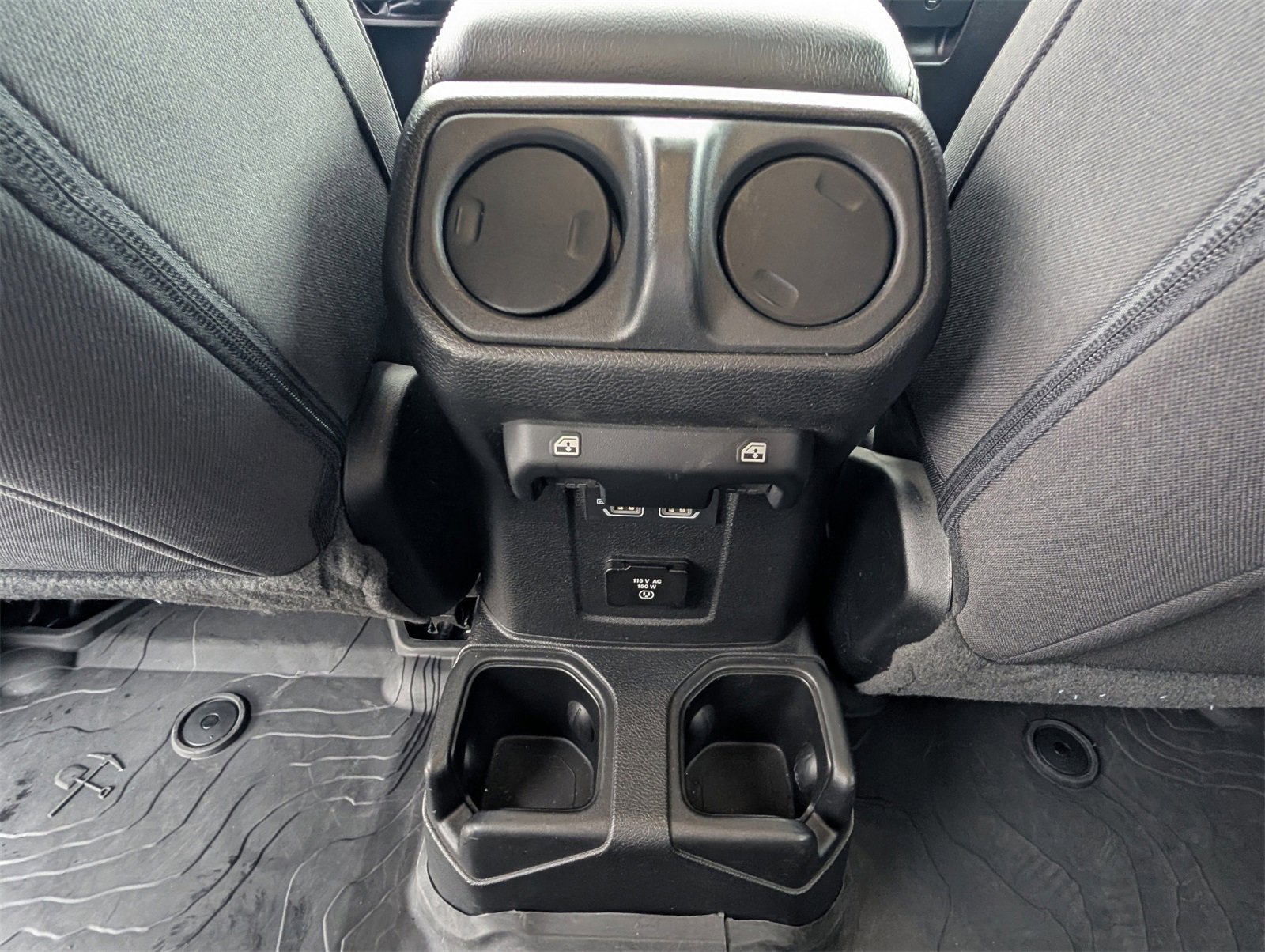 Used 2023 Jeep Wrangler Sahara w/ Cold Weather Group image 28