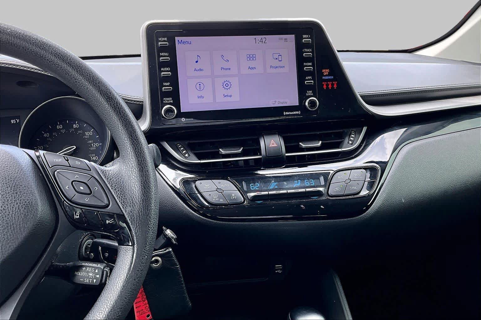 Used 2021 Toyota C-HR LE FWD image 7