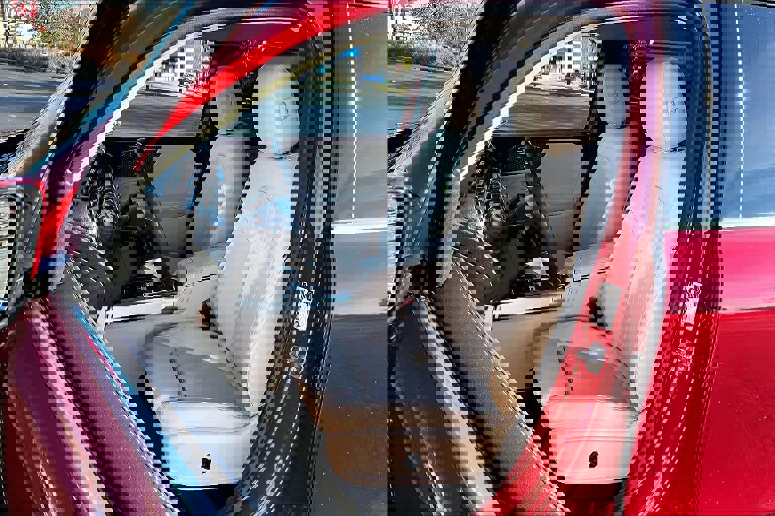 Used 2025 Mercedes-Benz GLB 250 image 8