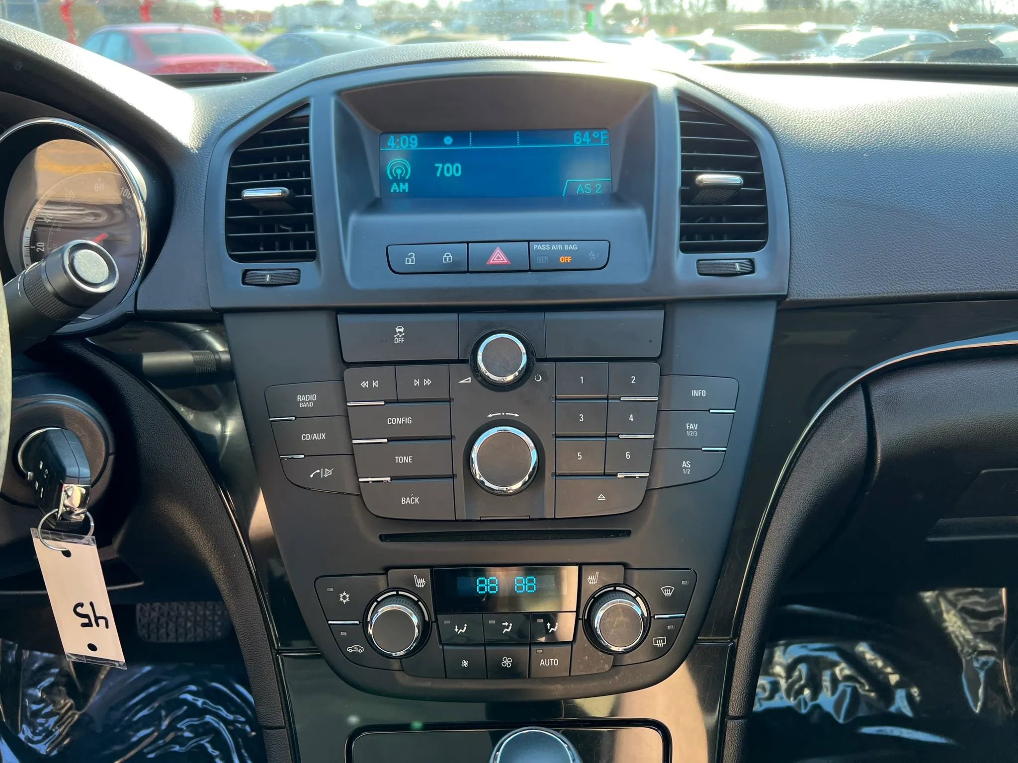 Used 2012 Buick Regal Leather FWD image 13