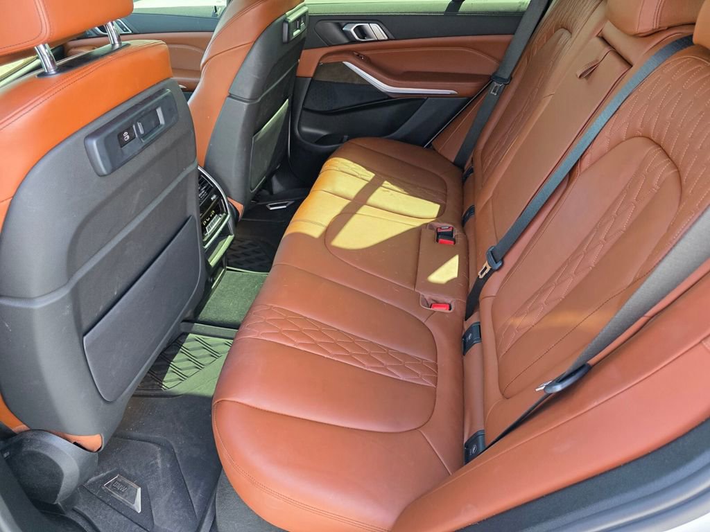 Used 2021 BMW X5 sDrive40i w/ M Sport Package image 14