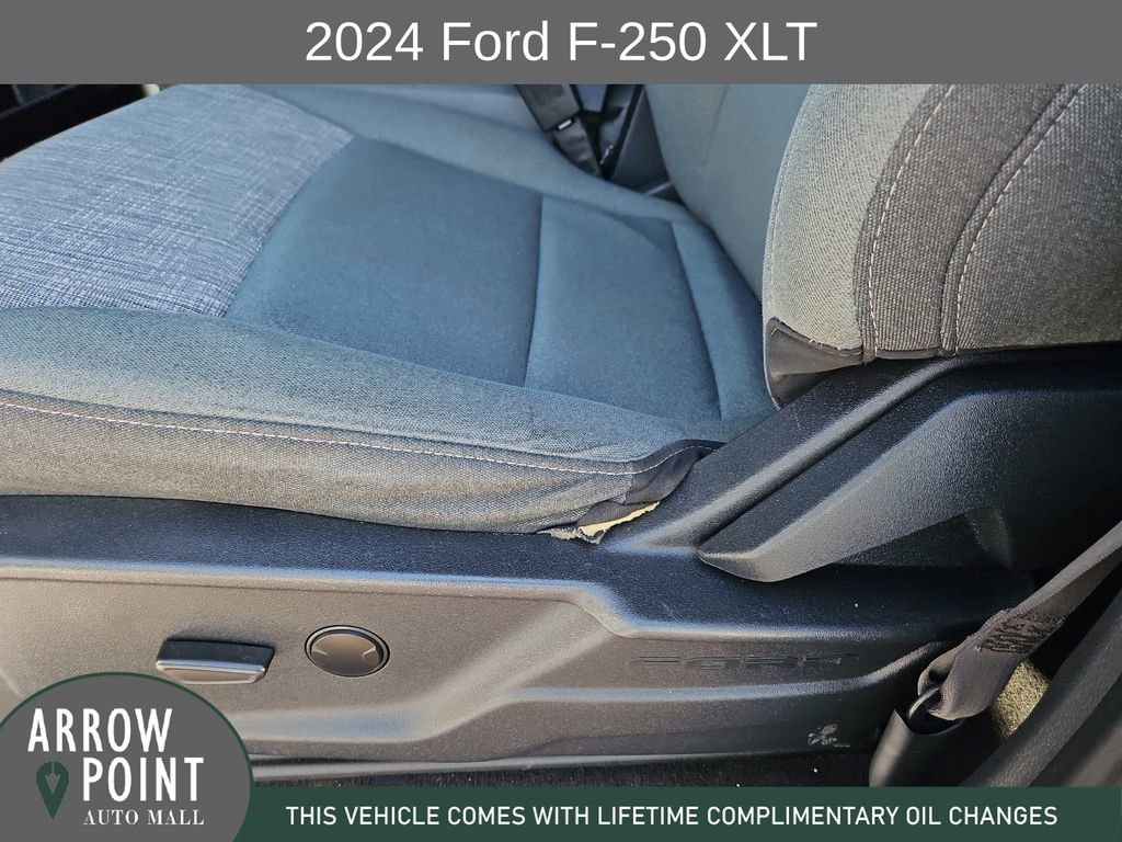 Used 2024 Ford F250 XLT image 23