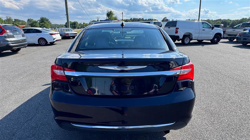 Used 2014 Chrysler 200 LX FWD image 14