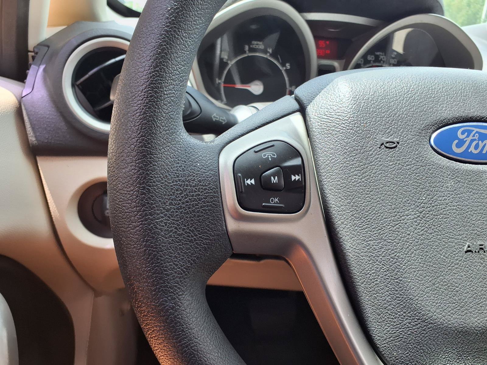 Used 2012 Ford Fiesta SE FWD image 19