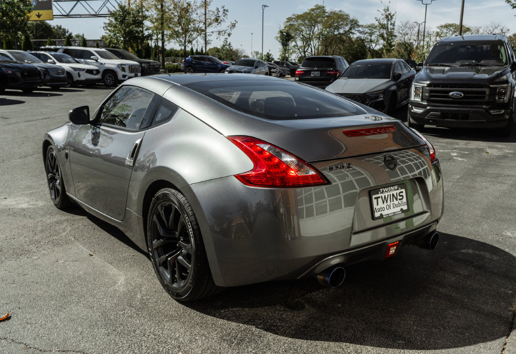 Used 2017 Nissan 370Z Coupe RWD image 28