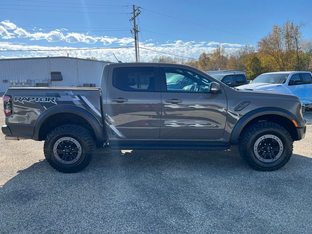 Used 2025 Ford Ranger Raptor image 4