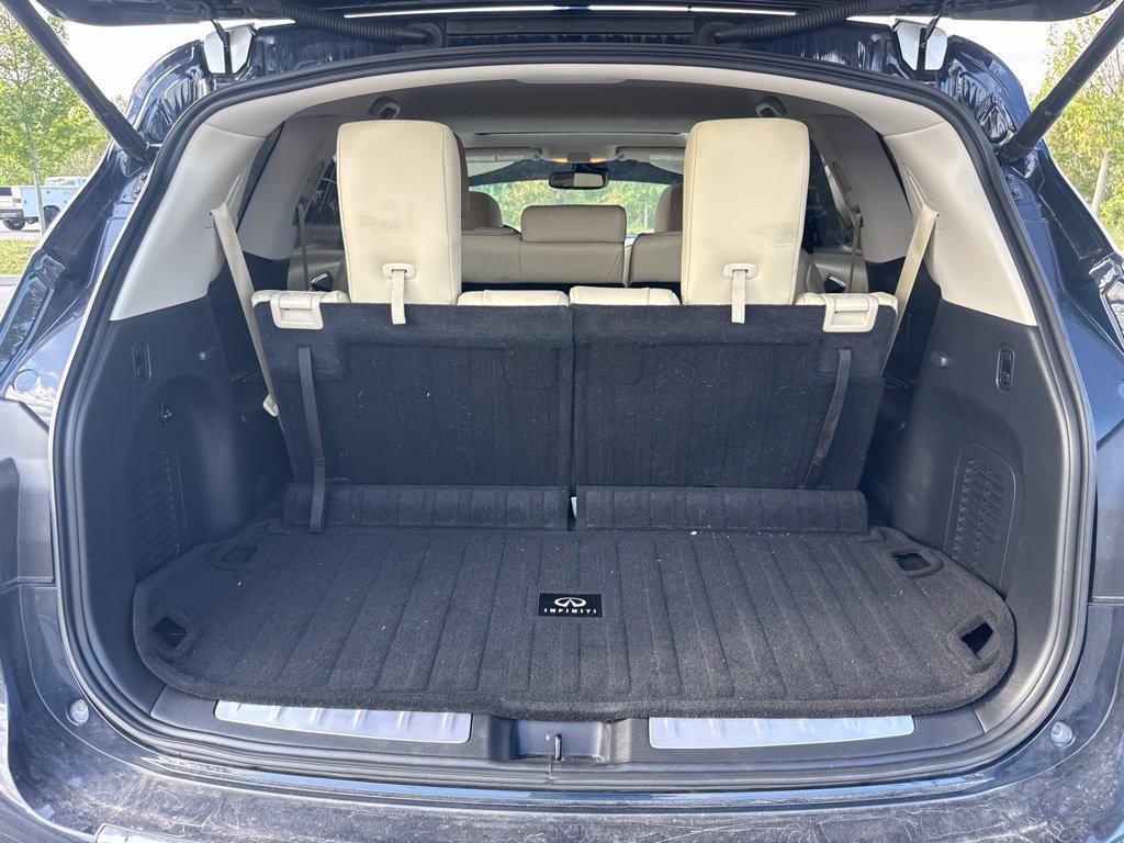 Used 2019 INFINITI QX60 Luxe w/ Essential Package AWD/4WD image 18