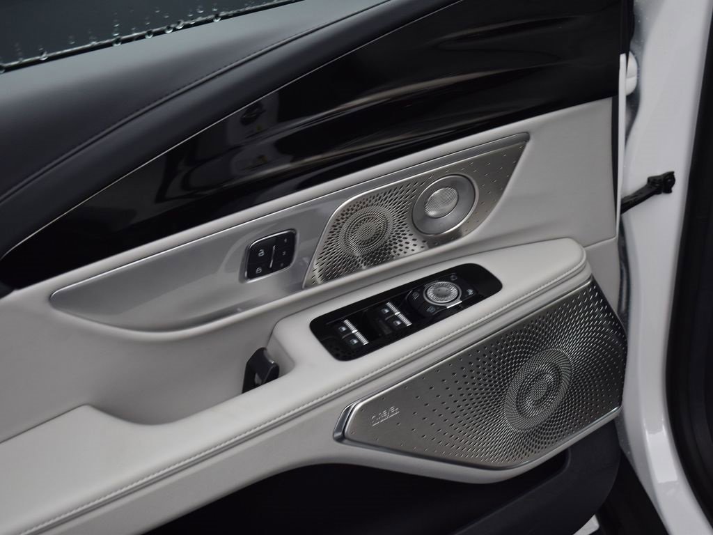 New 2026 Lincoln Nautilus Reserve image 6