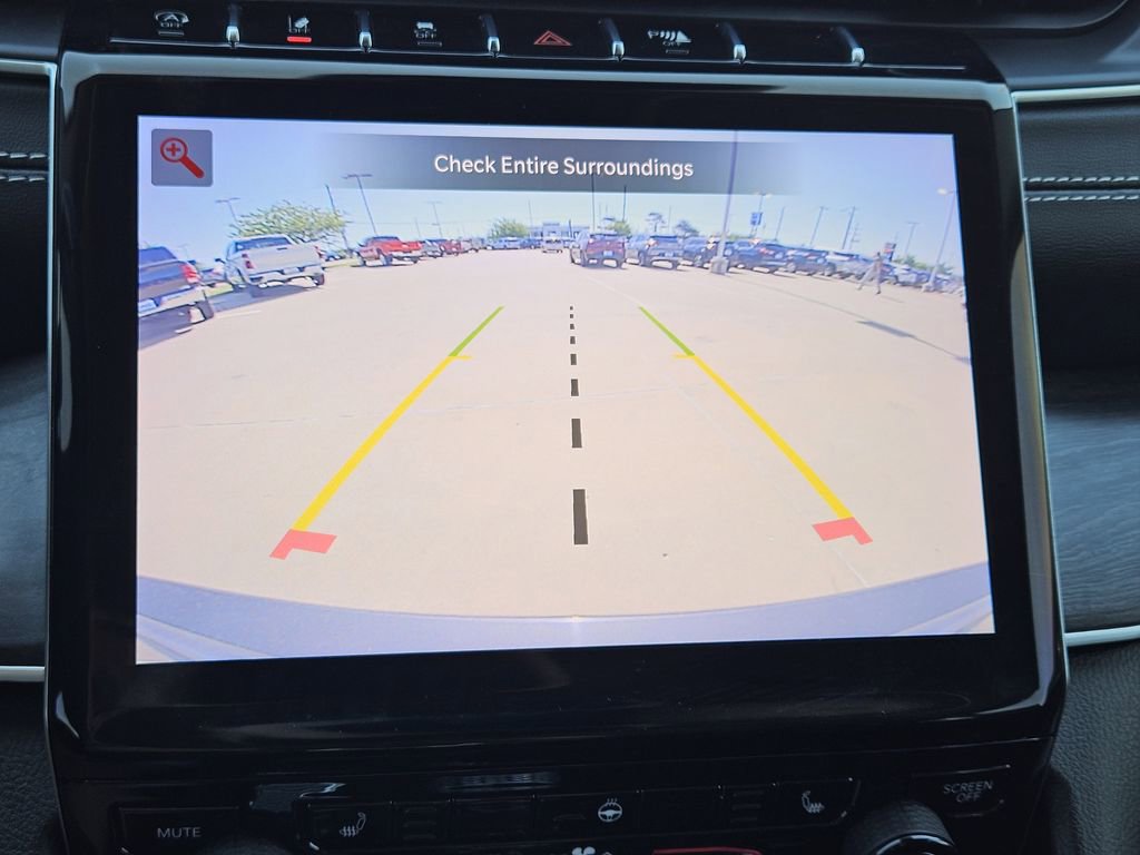 Used 2022 Jeep Grand Cherokee Limited AWD/4WD image 23