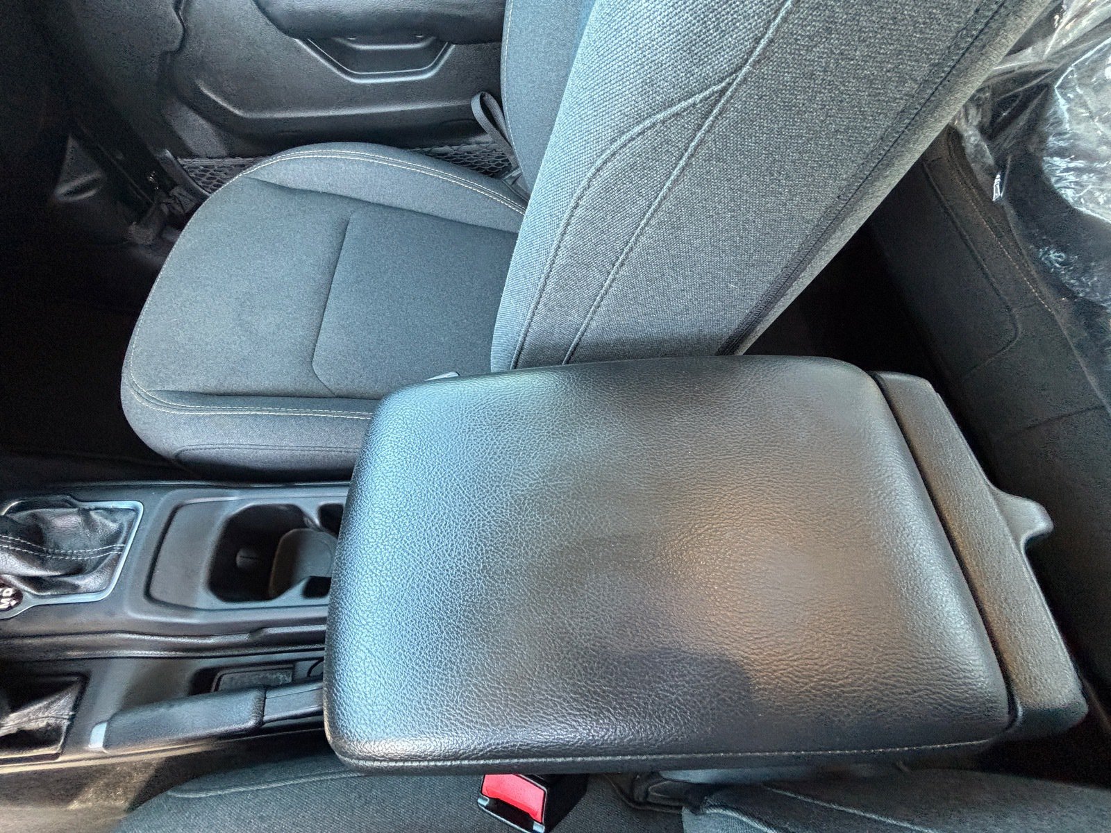 Used 2025 Jeep Gladiator Sport AWD/4WD image 17