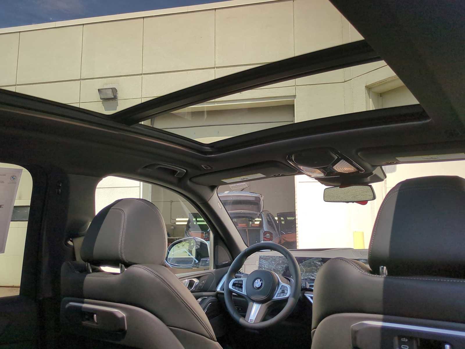New 2026 BMW X5 xDrive40i w/ M Sport Package image 23