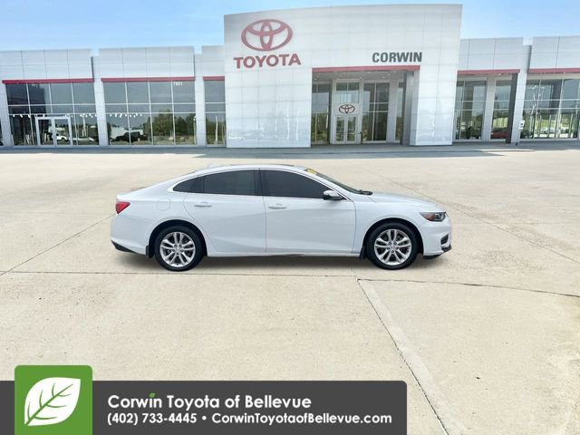 Used 2017 Chevrolet Malibu LT image 9