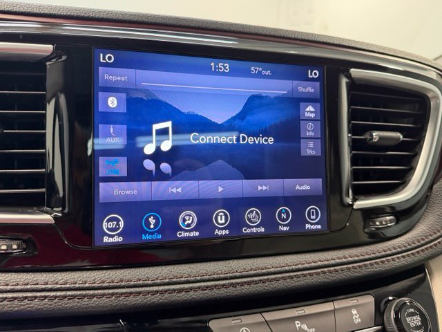 Used 2019 Chrysler Pacifica Limited FWD image 26