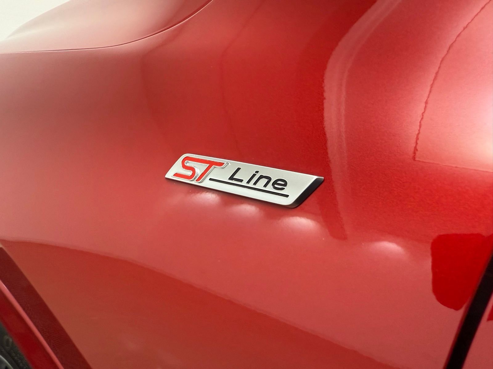 New 2024 Ford Escape ST-Line w/ Tech Pack #1 image 9