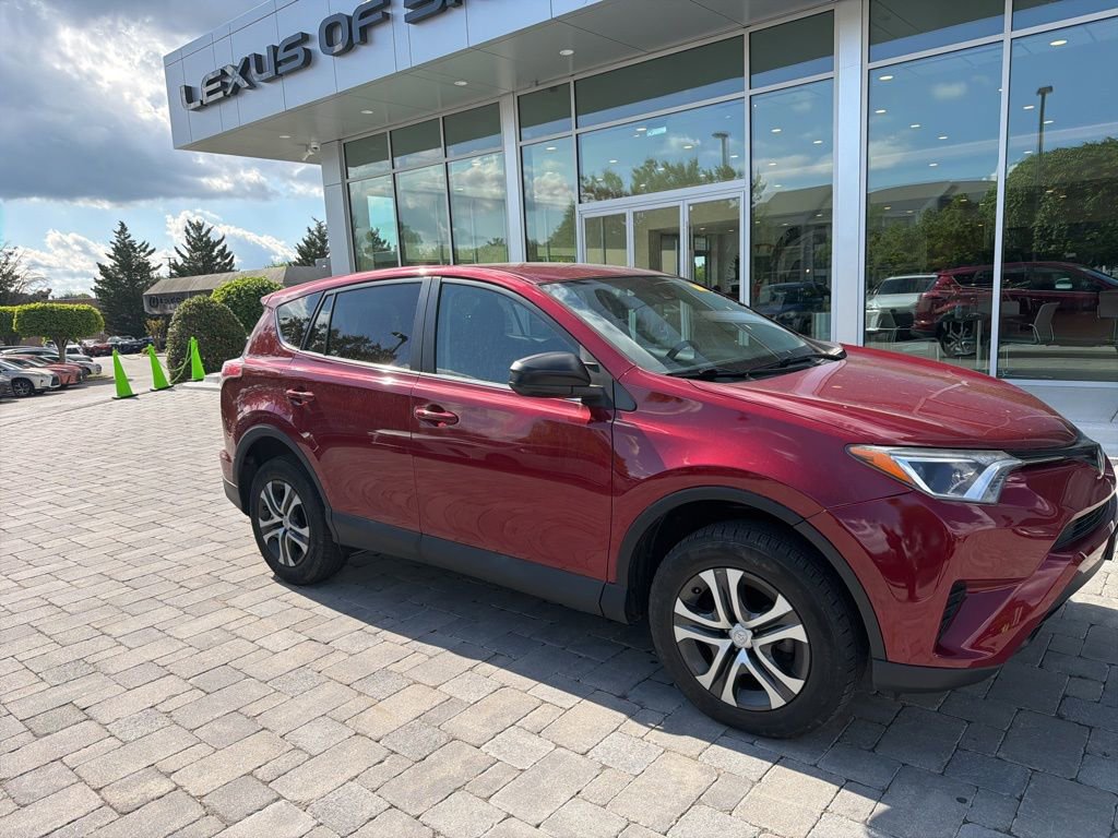 Used 2018 Toyota RAV4 LE w/ All Weather Liner Package image 5