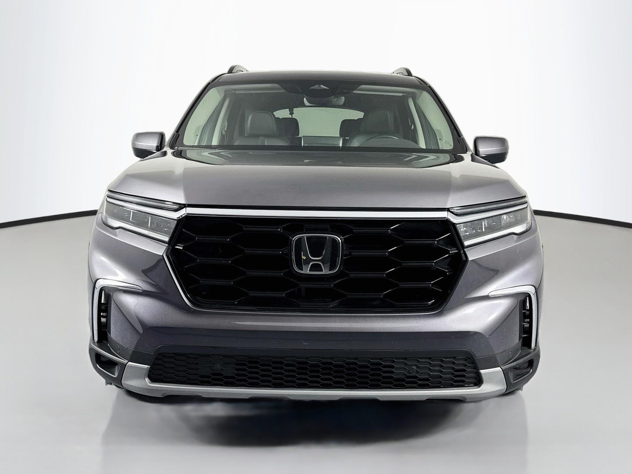Certified 2024 Honda Pilot Touring image 2