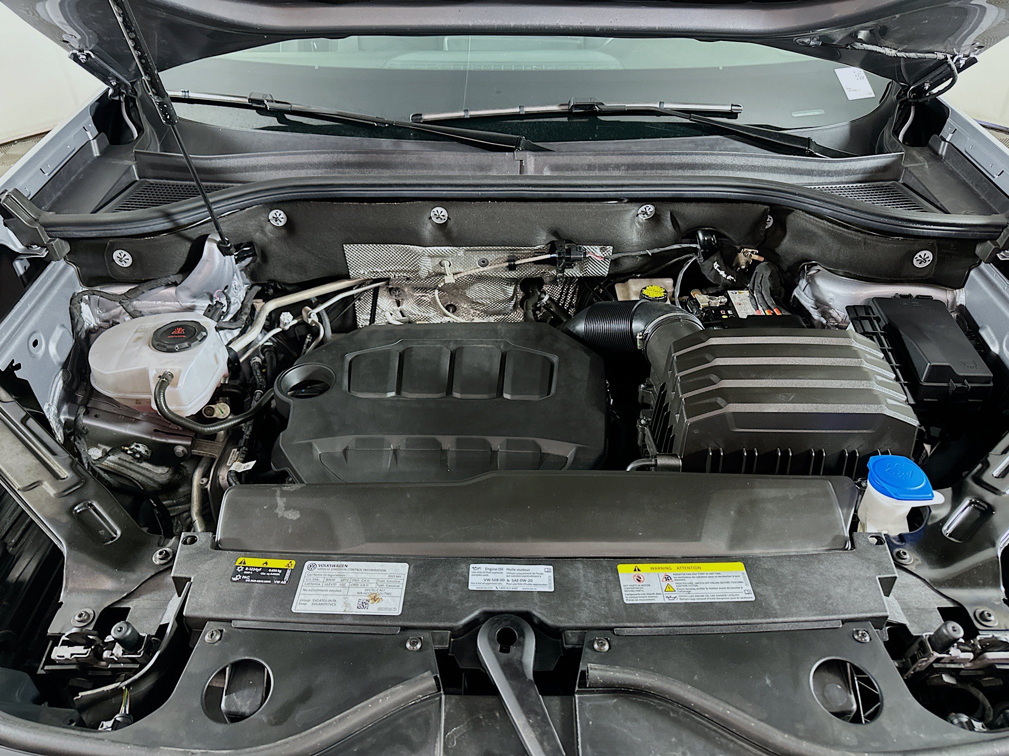 Used 2025 Volkswagen Atlas SE FWD image 35