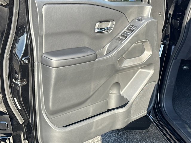 New 2026 Nissan Frontier SV image 8
