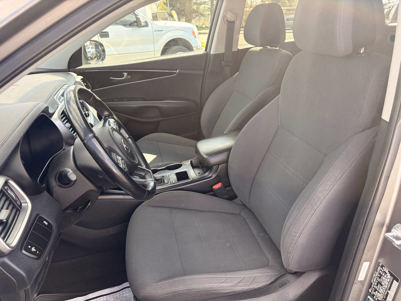 Used 2016 Kia Sorento FWD w/ LX Convenience Package image 10