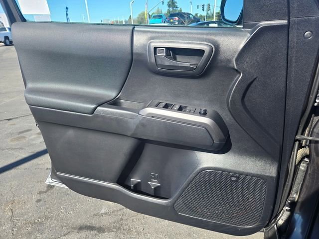 Used 2019 Toyota Tacoma TRD Off-Road image 21