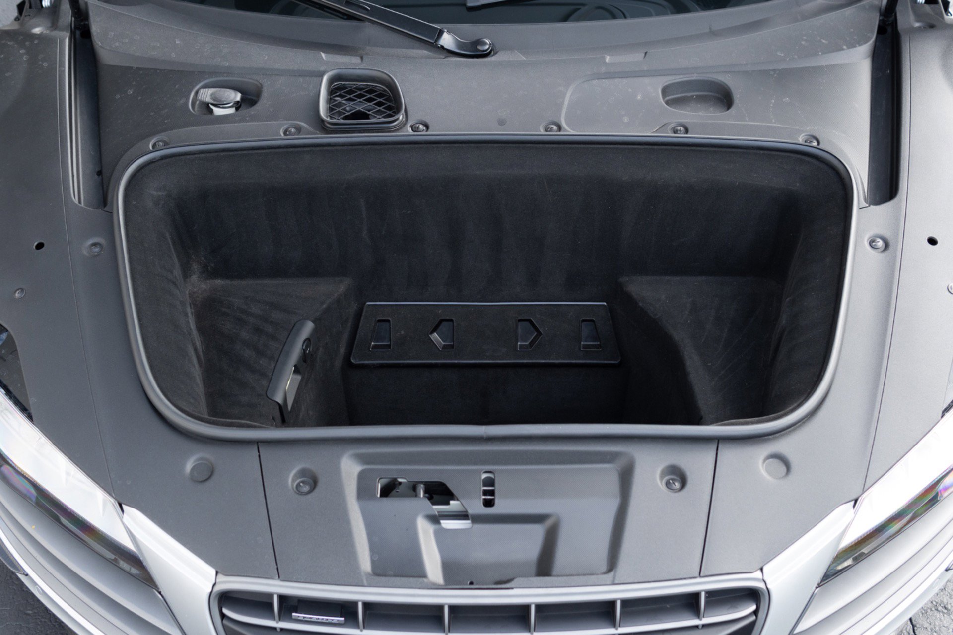 Used 2012 Audi R8 GT AWD/4WD image 73