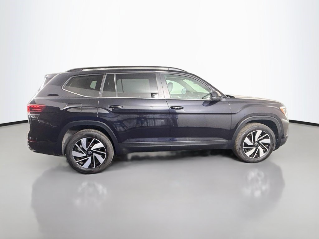 Used 2026 Volkswagen Atlas SE FWD image 11