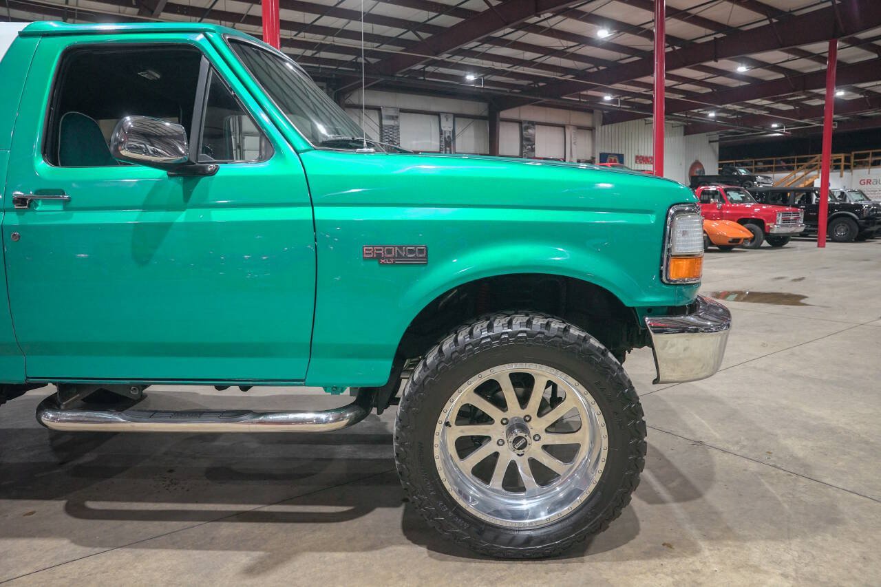 Used 1995 Ford Bronco XLT AWD/4WD image 11