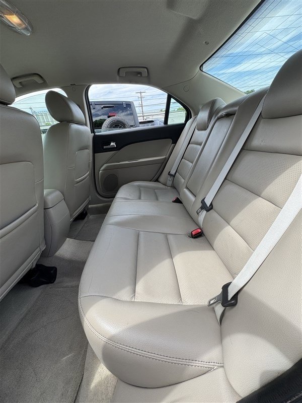 Used 2007 Ford Fusion SE FWD image 11