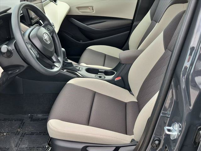 Used 2026 Toyota Corolla LE FWD image 15
