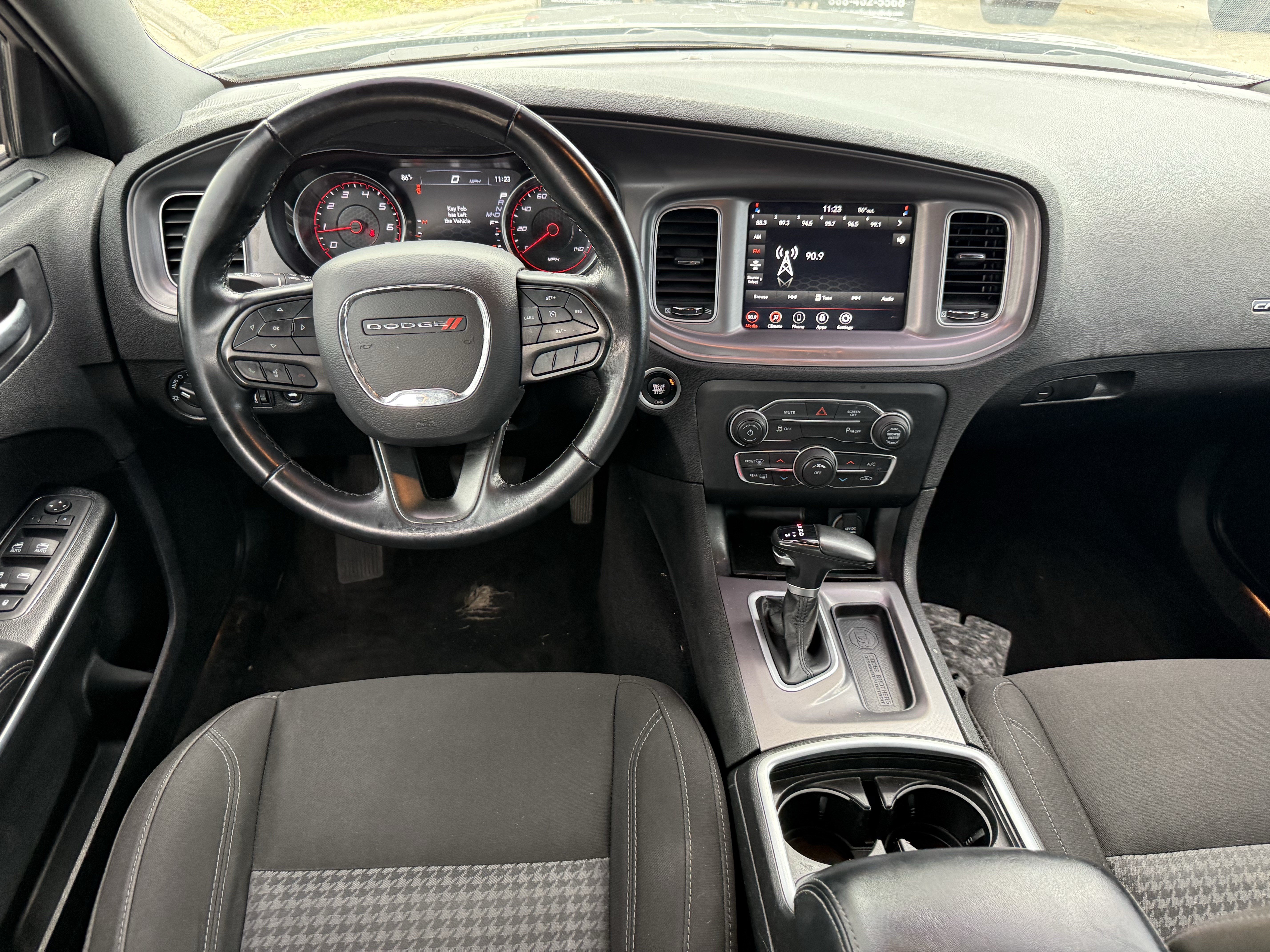 Used 2023 Dodge Charger SXT RWD image 14