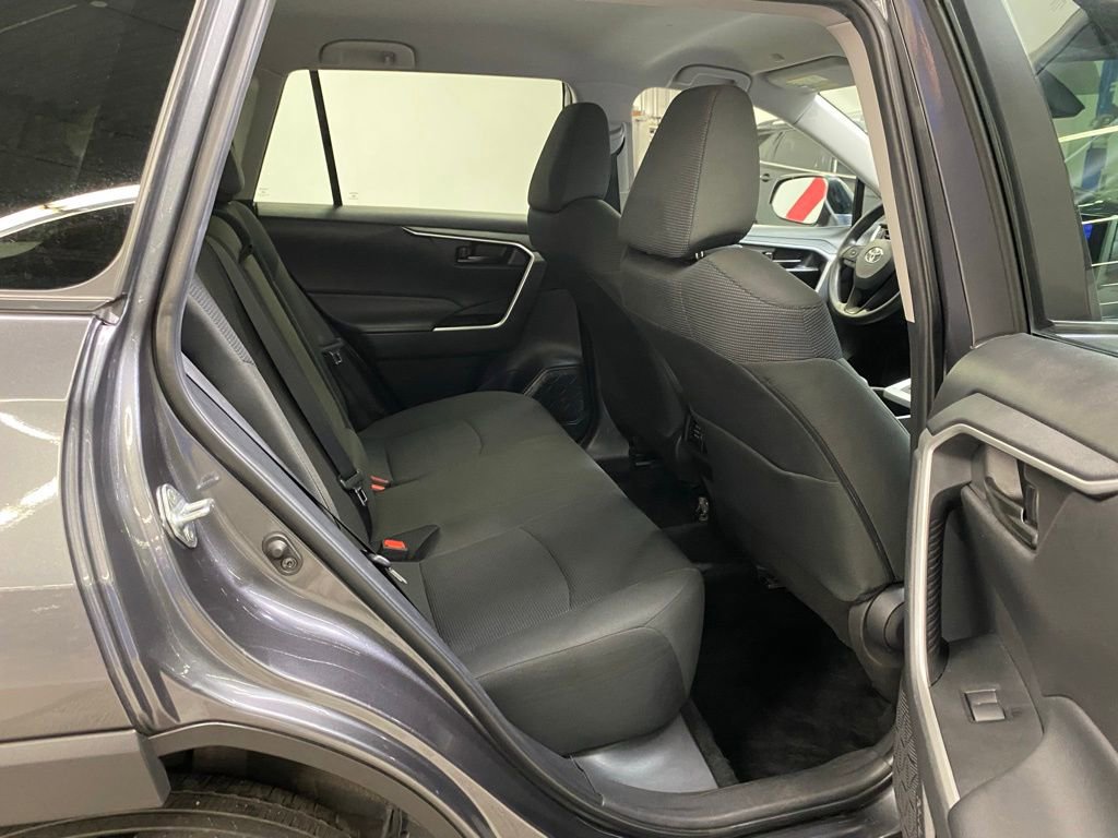 Used 2024 Toyota RAV4 LE image 37