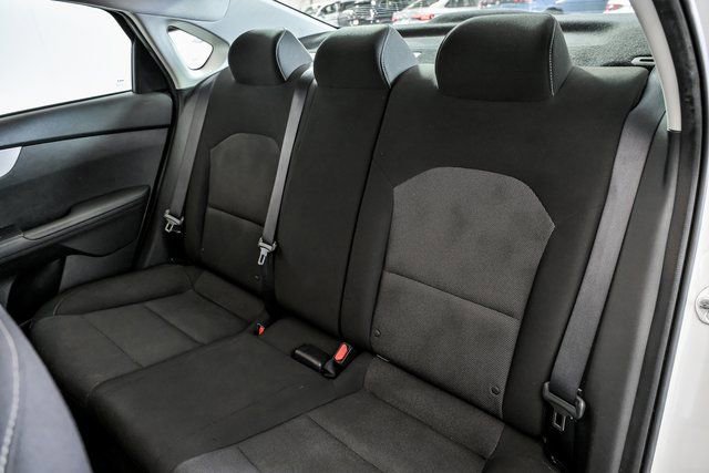 Used 2023 Kia Forte LXS image 13