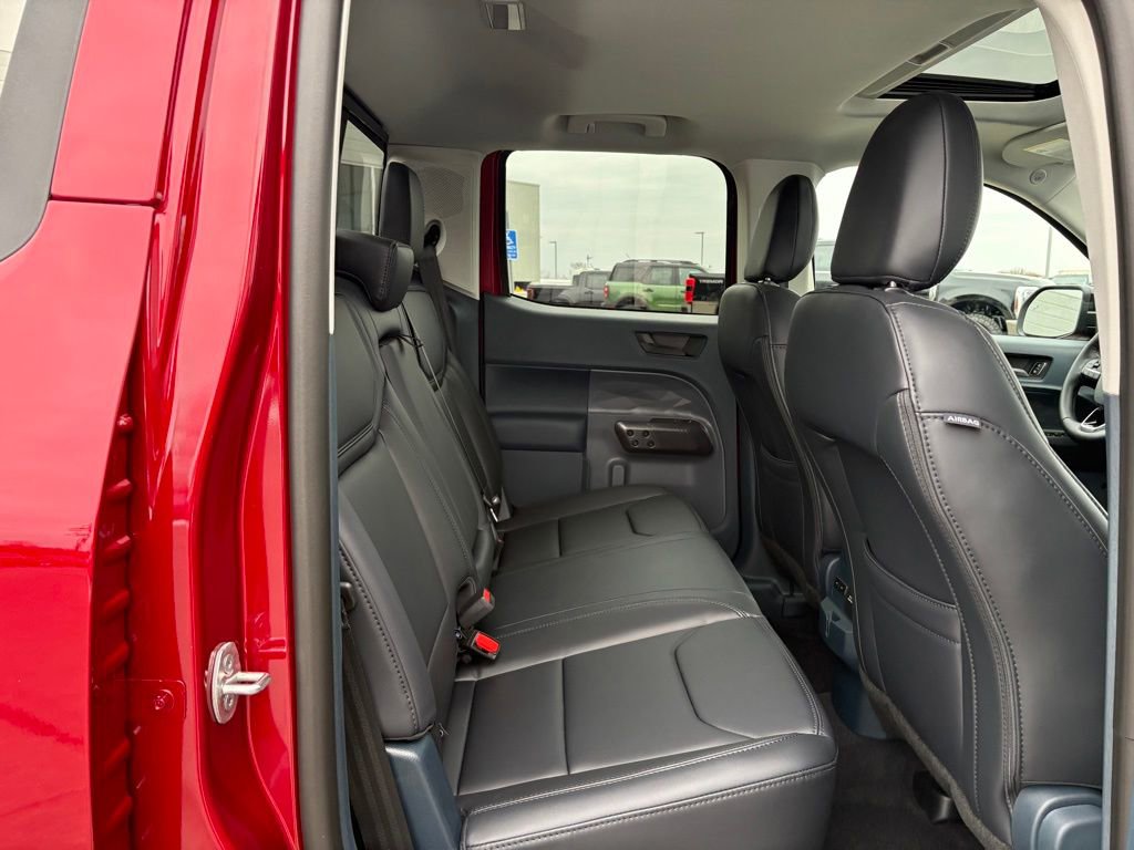 New 2026 Ford Maverick Lariat w/ Black Appearance Package image 18