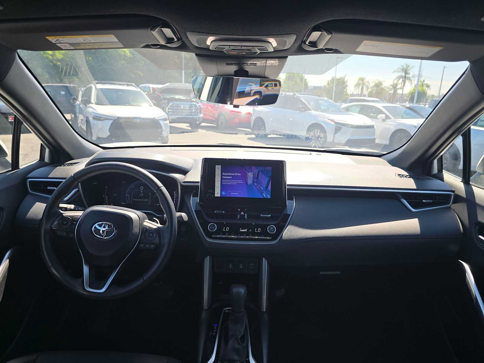 Used 2024 Toyota Corolla Cross AWD Hybrid w/ Convenience Package image 18
